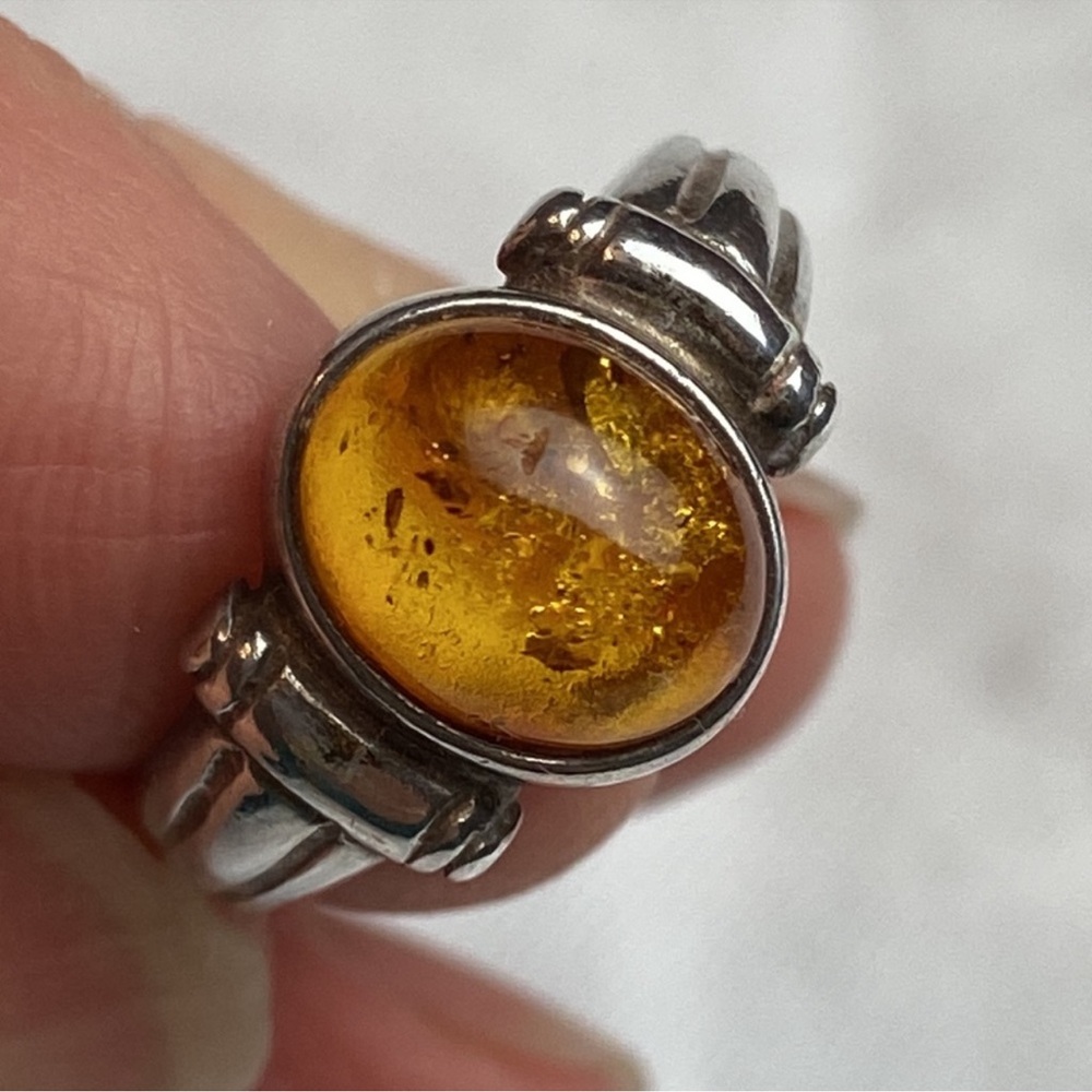 Gorgeous Vintage Silver Amber bubble ring
